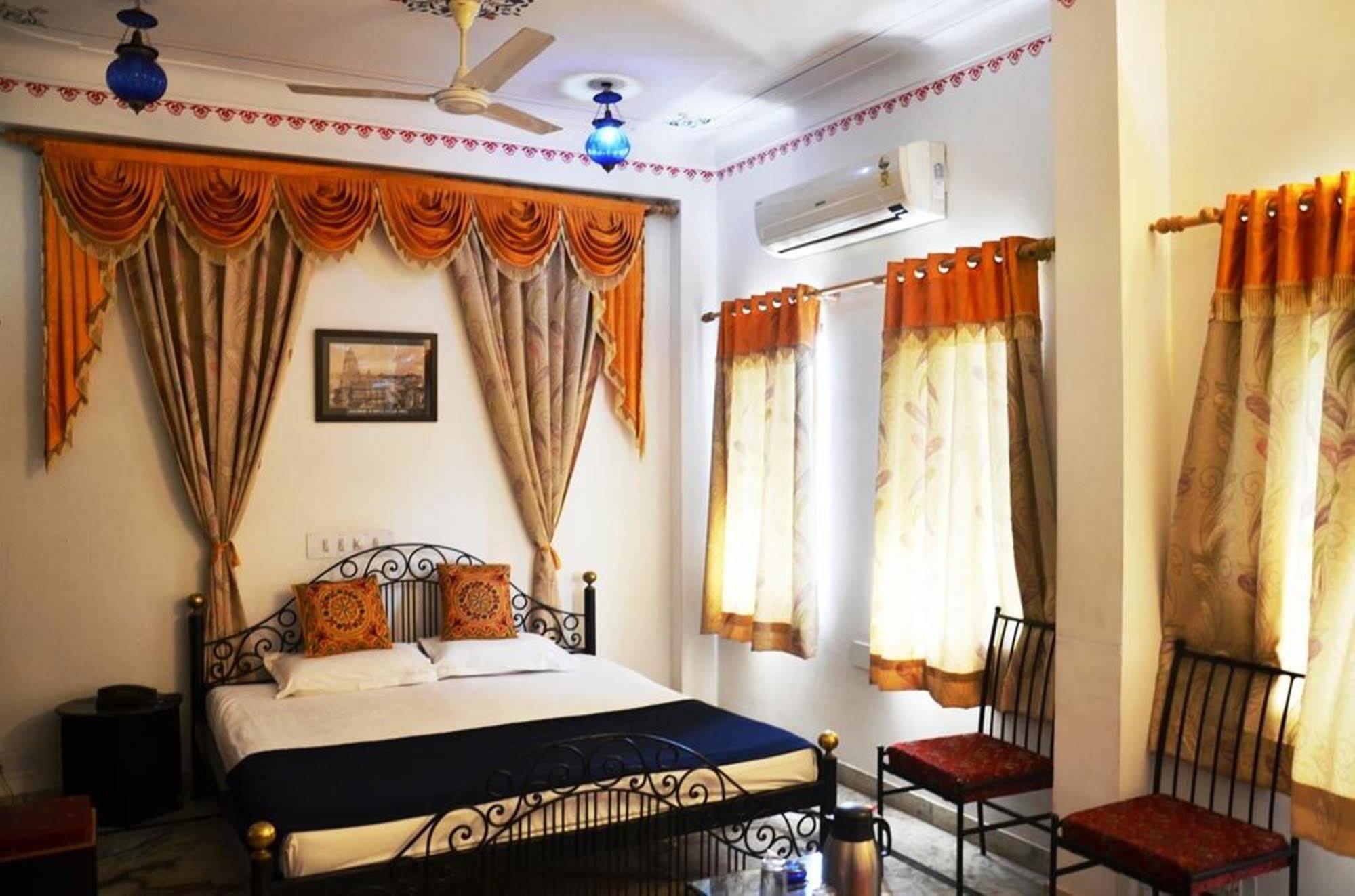 Baba Palace Udaipur Kültér fotó